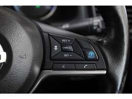 プロパイロット機能も装備されております！同一車線運転支援技術ですので高速道路でのアクセル、ブレーキ、ステアリングを自動で制御してくれます！