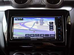 ケンウッド製ナビゲーションを装備。TV・DVD視聴やブルートゥース接続でのミュージック再生もお楽しみいただけます。詳しくはフリーコール　0078-6002-080898まで。