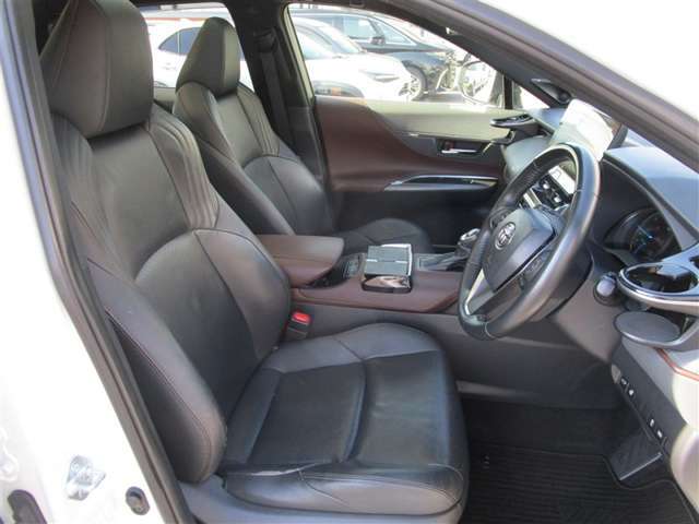 下取り・買取もお任せください！愛車を手放そうとお考えの方は是非当店にお申し付けください。高額買取頑張ります！