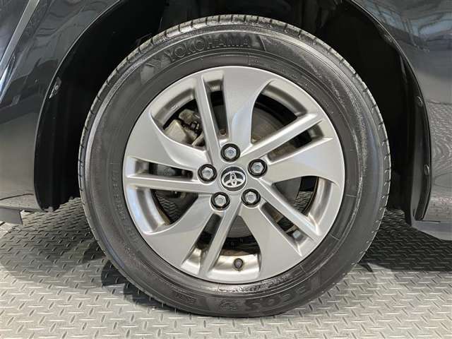 純正アルミホイール装着☆タイヤサイズ185/60R15