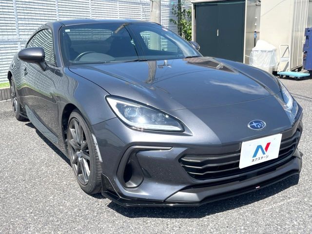 大好評のボディコーティング「弾スプラッシュコート」もご納車までに施工可能。通常のガラスコートと異なる、耐久年数6年の無機質ガラスコーティングが、ボディをキレイな状態に保ってくれます。