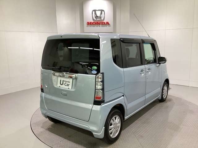 【Honda認定中古車 U-Select】　は3つの安心をお約束します。　1　Hondaのプロが整備した安心。 2　第三者機関がチェックした安心。　3　購入後もHondaが保証する安心。