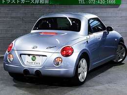 トラストカーズはおかげさまで創業15年を迎えました♪大阪で3店舗＋車検対応近畿運輸局指定工場♪今後も魅力あるお車の提案を続けて参ります♪