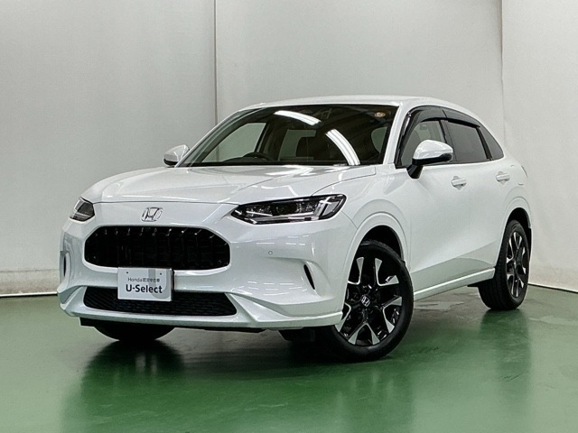 ボディーやインテリアは専門スタッフが一台一台丁寧に磨き、クリーニングしています