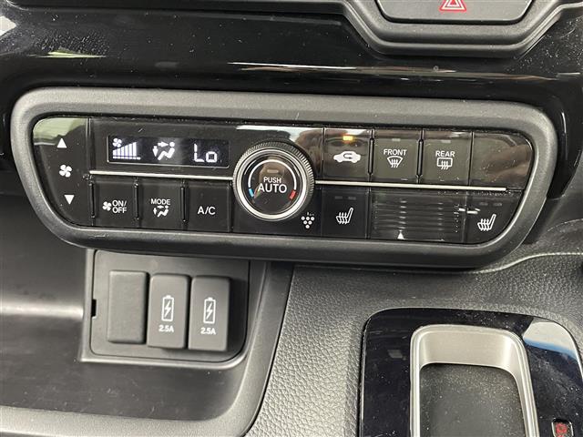 【運転席操作部】快適なドライブを楽しむための機能が装備されています！運転席から触れるので、使いやすいです！除菌プランいれていただくと、さらに清潔で安心していただけます！