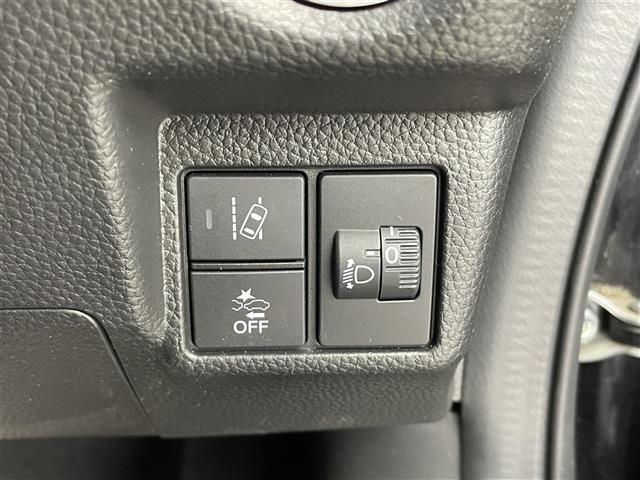 【運転席操作部】快適なドライブを楽しむための機能が装備されています！運転席から触れるので、使いやすいです！除菌プランいれていただくと、さらに清潔で安心していただけます！