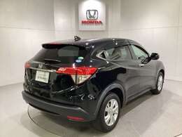 【Honda認定中古車 U-Select】　は3つの安心をお約束します。　1　Hondaのプロが整備した安心。 2　第三者機関がチェックした安心。　3　購入後もHondaが保証する安心。