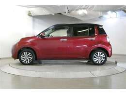 綺麗なボディーカラーで運転が楽しくなりますね☆