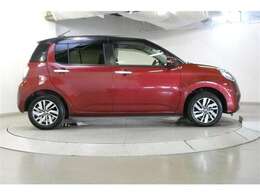 駐車場でもラクラク、狭い道でもスイスイ走れる大きさですね！！