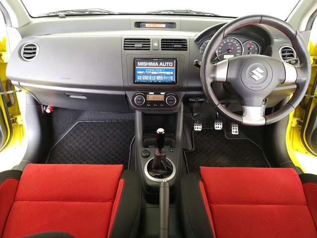ZC31型スイフトスポーツ/5速マニュアル　定番のチャンピオンイエローです　目立つカラーですが思い切ってどうぞ