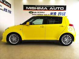 5速マニュアル・・・　探せない時代になってしまいましたね　車を操る楽しさを味わえます　ライトウェイトはアクセルを踏み込めます　マニュアル車が全体的に価格高騰しています　タイミングをお見逃しなく