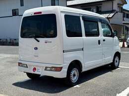 新車取扱説明書とメンテナンスノート。これで使い方が分からず困ることはありません！きっと。もしこれでわからなければ、ネットで調べるのも良いですが、店舗までご連絡ください！