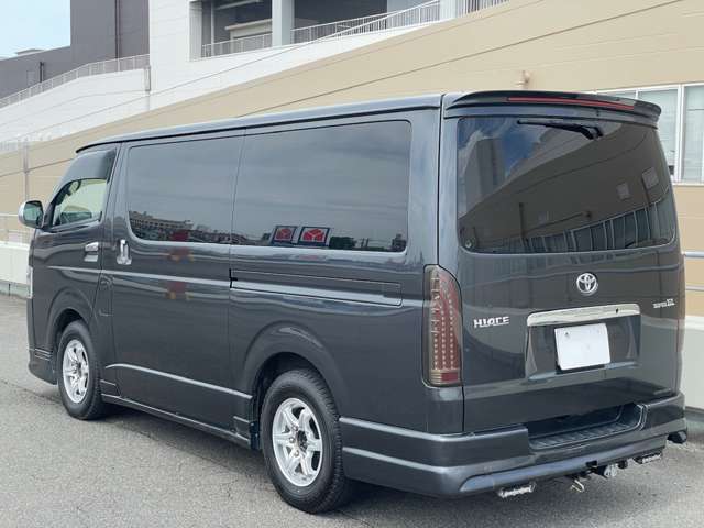 軽油 ガソリン　ツインターボ　V8　V6　アイドリングストップ ディストロニックプラス ブラインドスポット ロング ショート モデル ハイオク レギュラー 4気筒 ディーゼル エンジン オートクルーズ