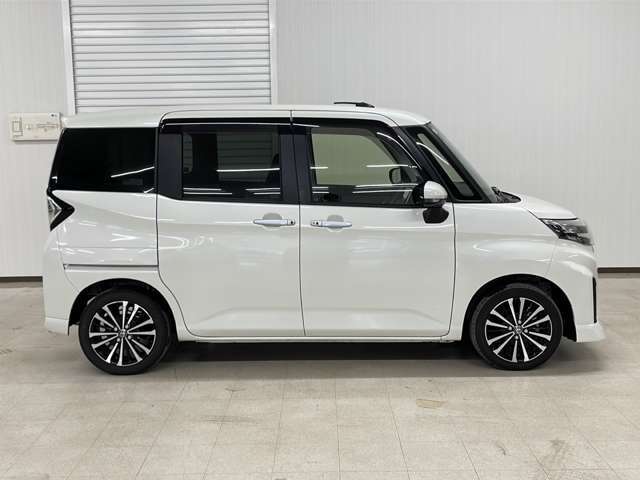 【右】『外装：右側』の画像になります。写真の内容に関してご不明点、ご質問等がございましたらお気軽にガリバー店舗までお問い合わせください。