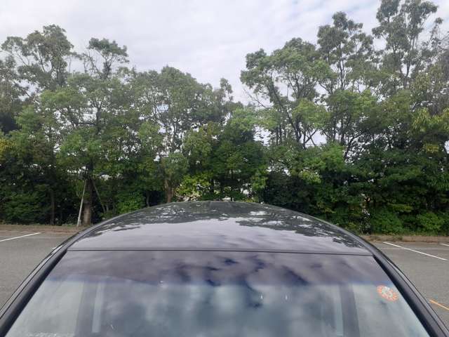 お車の塗装、板金、修理、レッカーもしていおります。提携の修理工場もありますので気になる方は一度お電話を！