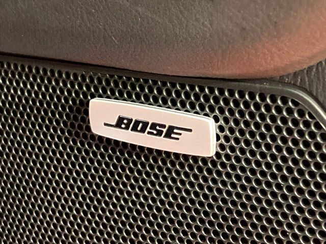 【BOSEサウンドシステム付き純正ナビ】充実のナビ機能はもちろん、高度なチューニング能力が搭載されており、高音質な音楽をお楽しみいただけます♪