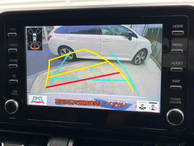 【バックカメラ】駐車時に後方がリアルタイム映像で確認できます。大型商業施設や立体駐車場での駐車時や、夜間のバック時に大活躍！運転スキルに関わらず、今や必須となった装備のひとつです！
