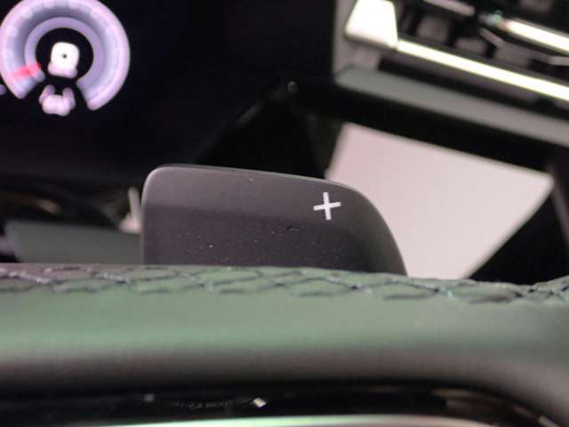 24時間緊急サポートサービス（アウディエマージェンシーサービス）事故や故障等のよきせぬトラブル時に365日24時間の年中無休体制で応急処置のアドバイスや出張応急修理や牽引等を迅速に対応します。