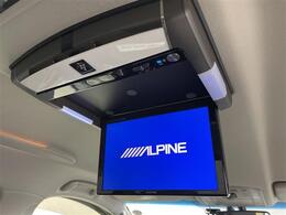 【後部座席操作部】後部座席を快適に過ごしていただくための便利な装備が付いています！