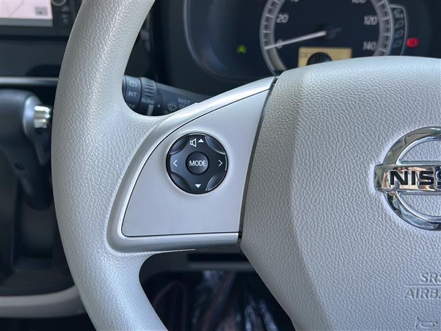 【運転席操作部】『運転席周辺の装備』の画像になります。快適なドライブを楽しむための機能が装備されています！運転席から触れるので使いやすいです！