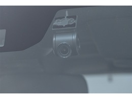 ドライブレコーダーです。　思い出の映像や万が一の映像を記録できます。