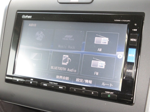 純正ギャザズメモリーナビ（VXM-175VFi）はフルセグ。　SDやCD録音、ブルートゥースが使えてとっても便利♪