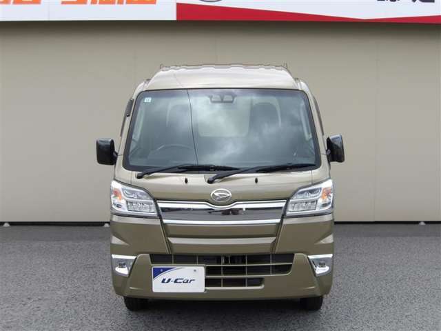 ワイド＆ローのスタイルで走行安定性もばっちりです。運転しやすくロングドライブも安心です。