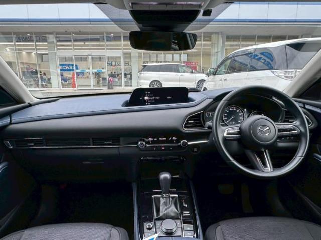 「この車の写真をもっと見たい」「状態が気になる」「この装備はついている？」どんな小さな疑問でもお気軽にお問い合わせください！