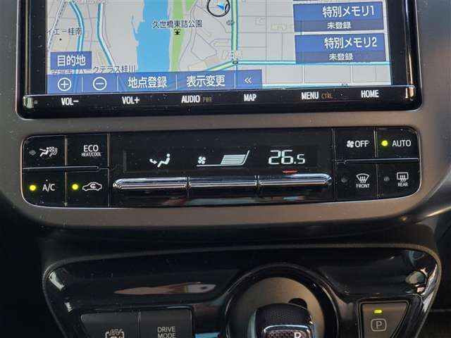 オートエアコン付きなので設定すれば自動的に過ごし易い温度に調整してくれますよ♪