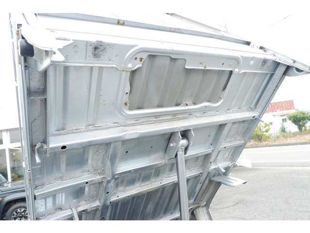 県外登録納車も可能です　別途輸送料　ナンバー取得代掛かります　ご相談ください