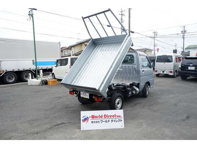 土日営業しております　10時～18時　ご来店お待ちしております