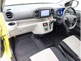 高品質カークリーニング ピカピCar 外装・内装、岐阜トヨペットの専門スタッフがシートもカーペットも綺麗に洗浄済み！プロの仕上げを是非ご確認下さいませ。
