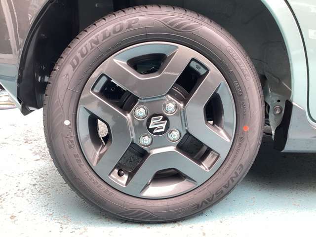 ホイール装着車です。オシャレは足元から♪