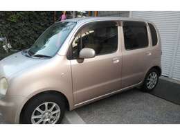 少しでも気持ちよく乗っていただくために納車の際に、当社の在庫車は某ディーラーでも使用されている大幸薬品のクレベリンを使用して内装の除菌と消臭を行っております♪