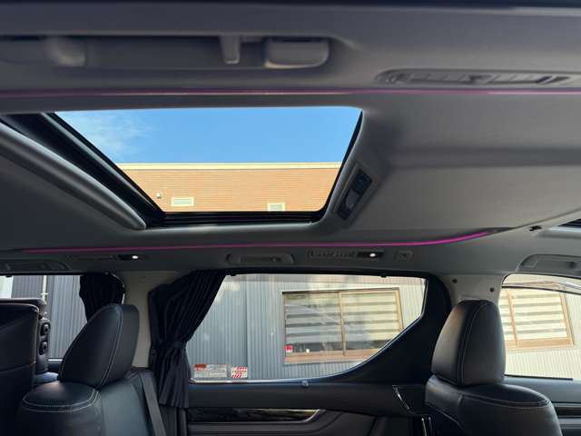 ムーンルーフ付きです！！