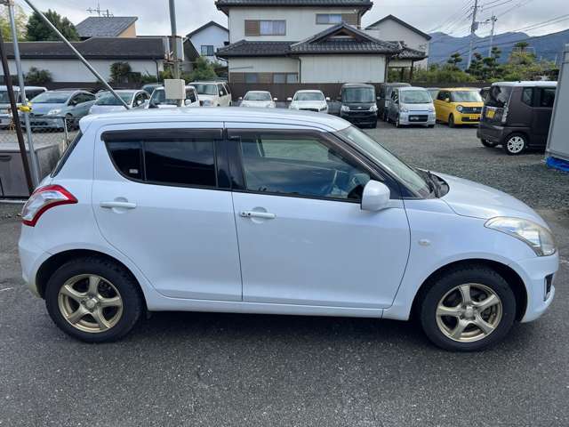 掲載後わずか1日で売れてしまう車も多いです！売約済みだとご迷惑をお掛けしてしまう為、ご来店の際は事前に　電話番号　055-298-6227へご連絡を♪