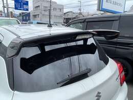 希少モンスタースポーツリアウイング