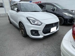 アドバンホイール車高調マフラー、カロナビバックカメラETC、モンスタースポーツリアウイング、自社販売及びメンテナンス、自社提携工場修理、修復歴アリですが走行異常なし。一般通常使用。