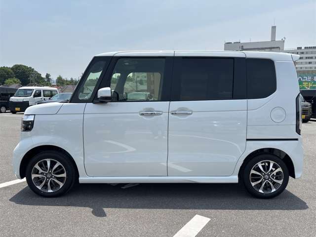 ★全国トップレベルのアフターサービス★　　★年間車検生産台数全国3位（年間6000台）！単店保険加入実績8000件！ブリジストンタイヤ販売数全国1位！お車販売後も高品質なサービスでお客様をサポートいたします★