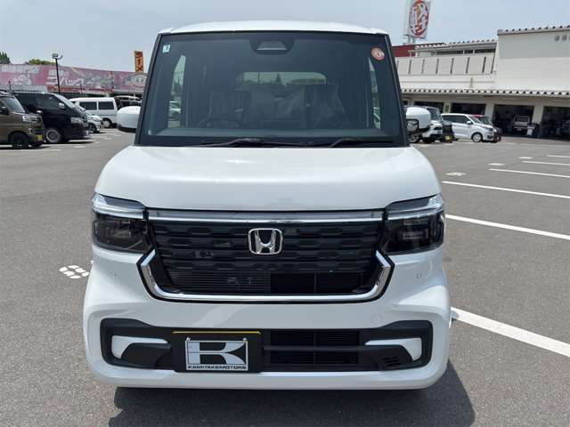 ★全国トップレベルの販売台数実績★　　★枚方本店年間販売台数3700台！オールメーカー全車種取り扱いしております★