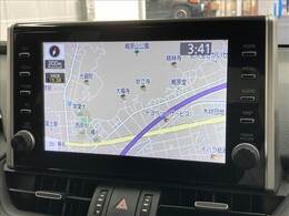 【純正ナビ】一体感のあるナビは、高級感ある車内を演出してくれます。Bluetooth再生などオーディオ機能も充実しておりますので、運転もより楽しめます♪