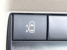 【パワースライドドア】スマートキーや運転席のスイッチでスライドドアの開閉が可能♪電動だから力を入れてドアを開ける必要が無く、小さいお子様でも、重い荷物を持っている時もラクに開け閉めできます♪