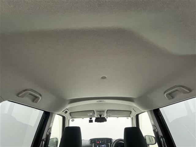 【天井】『天井』の画像になります。写真の内容に関してご不明点、ご質問等がございましたらお気軽にガリバー店舗までお問い合わせください。