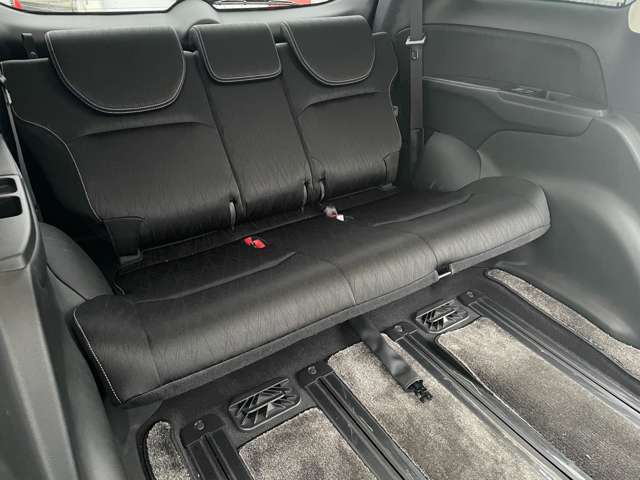 やはり、あってよかったサードシート。フラット収納可能です。