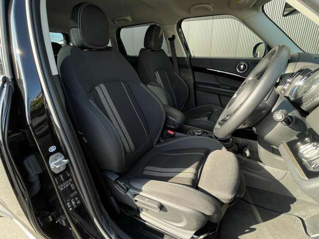 安心してカーライフを始めていただくことが出来るよう、必要な整備を実施し整備記録簿を発行いたします。