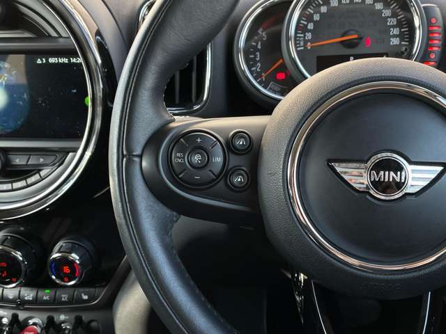 ぜひ厳選したドイツプレミアムブランドのお車を、見て・触って・比べてください！