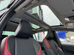 メーカーオプションのパノラマルーフ！！開放感たっぷりのパノラマルーフが装着されています！車内に明かりを取り入れたり景色を楽しめます☆彡