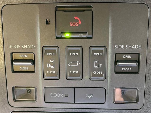 【両側パワースライドドア】スマートキーや運転席のスイッチで後席両側スライドドアの開閉が可能♪電動だから力を入れてドアを開ける必要が無く、小さなお子様でも簡単に開け閉めでき快適です♪