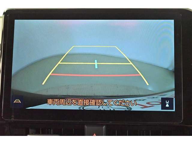 バックガイドモニターで、後方を確認しながら安心して駐車することができます。運転初心者も熟練者も必須の機能ですよ！