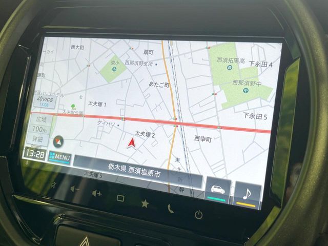 【メーカー純正ナビ】インテリアに溶け込むスタイリッシュな「専用設計」メーカーナビを装備♪視認性や操作性など基本性能にも優れ、より上質なカーライフをお楽しみいただけます。
